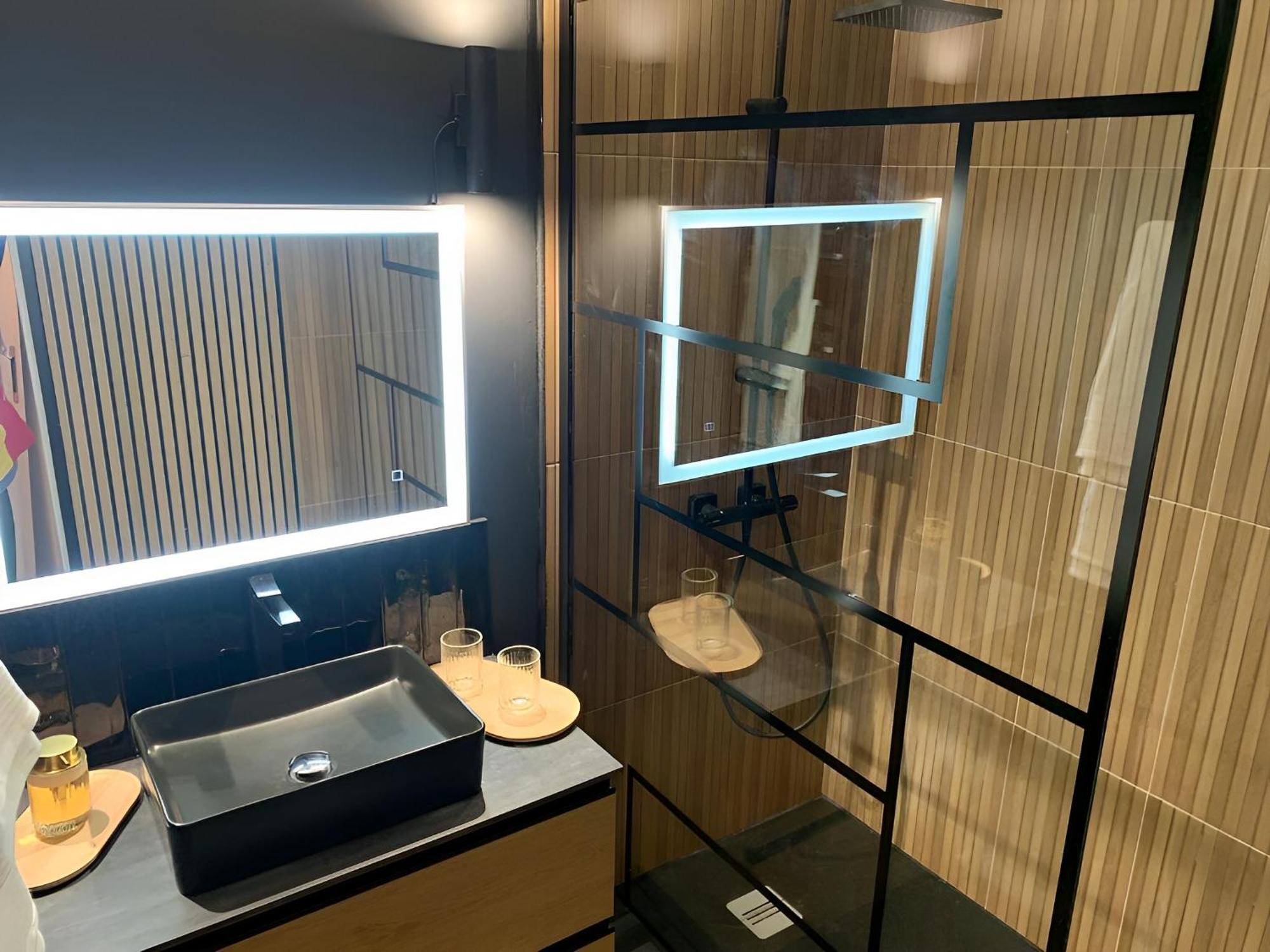 Magnifique Appartement, 3 Min De Paris Levallois-Perret Eksteriør bilde